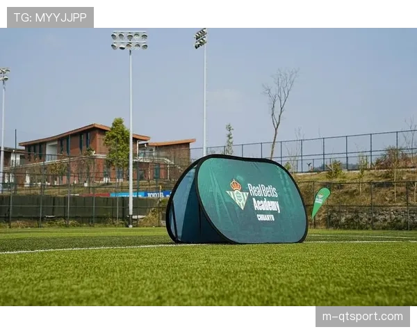 德甲俱乐部青训学院联合推出青少年足球发展计划